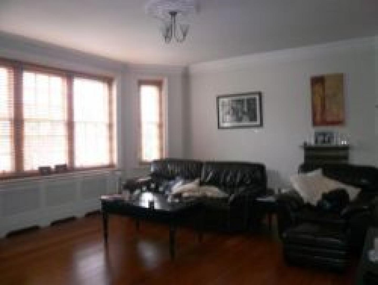 			2 Bedroom, 1 bath, 1 reception Flat			 Bracknell Gardens, HAMPSTEAD